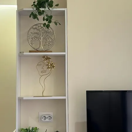 Center 2 *