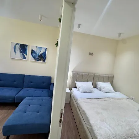 Center 2 * Tirana